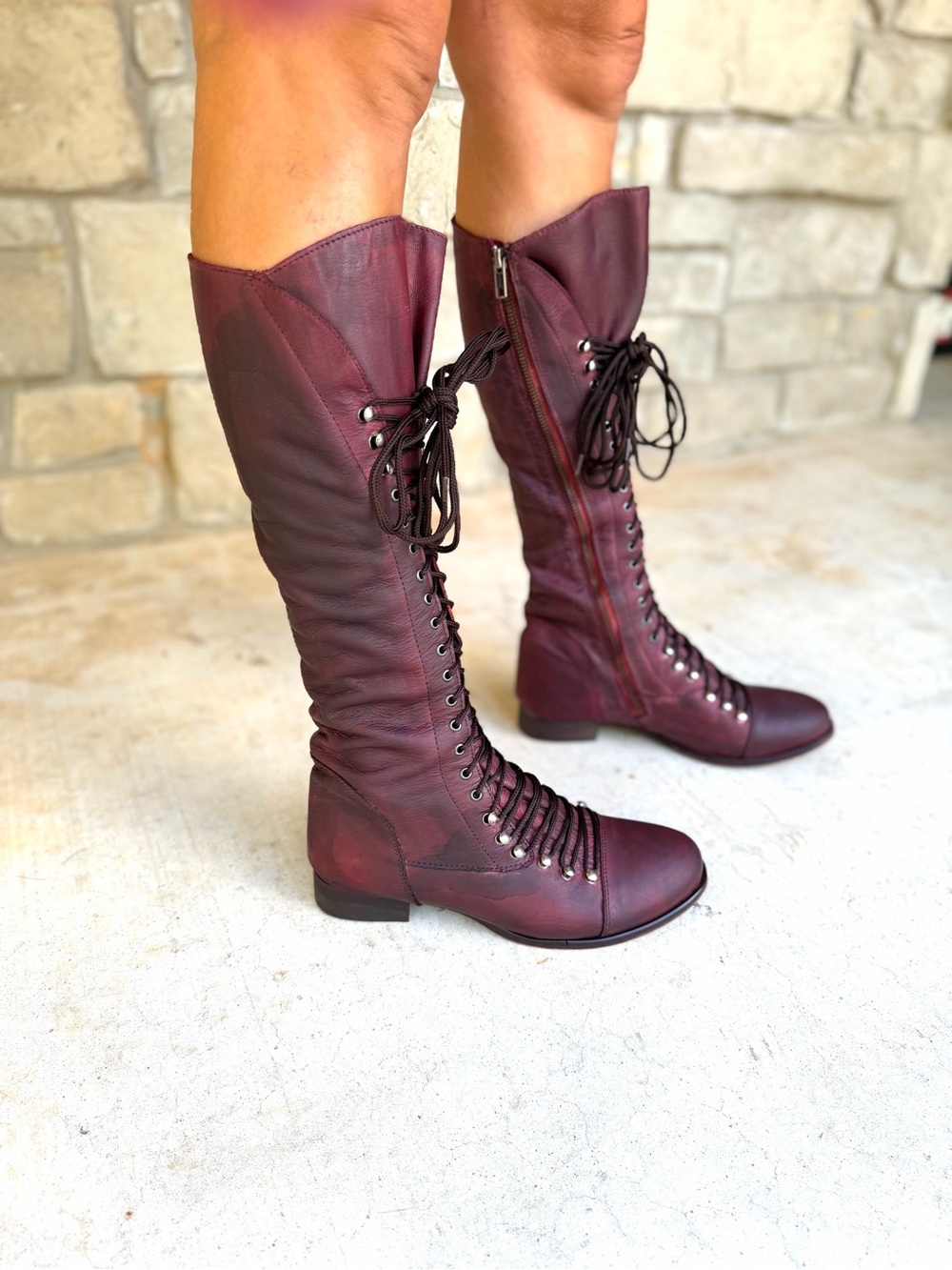 Steve Madden 10 Burgandy Perrin 100% Leather Tall Lace Up Boots